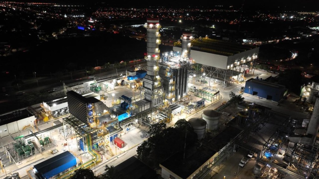 Fortalece CFE generación en la Península de Yucatán