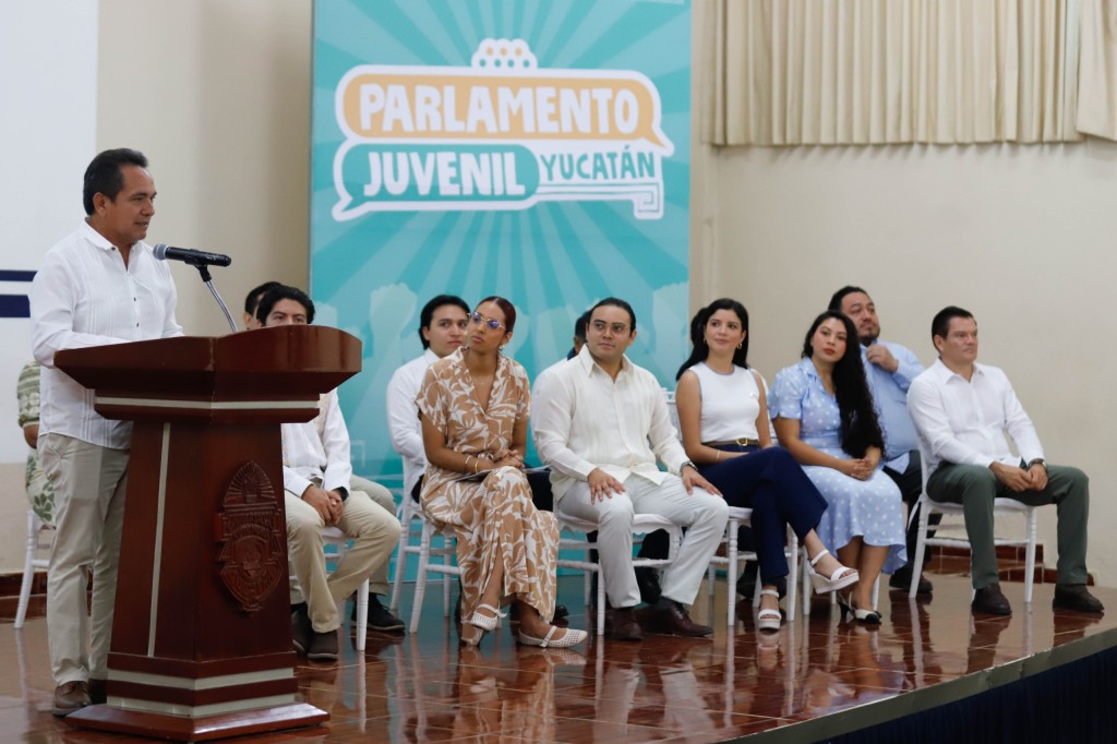 Lanzan convocatoria del Parlamento Juvenil Yucatán 2026