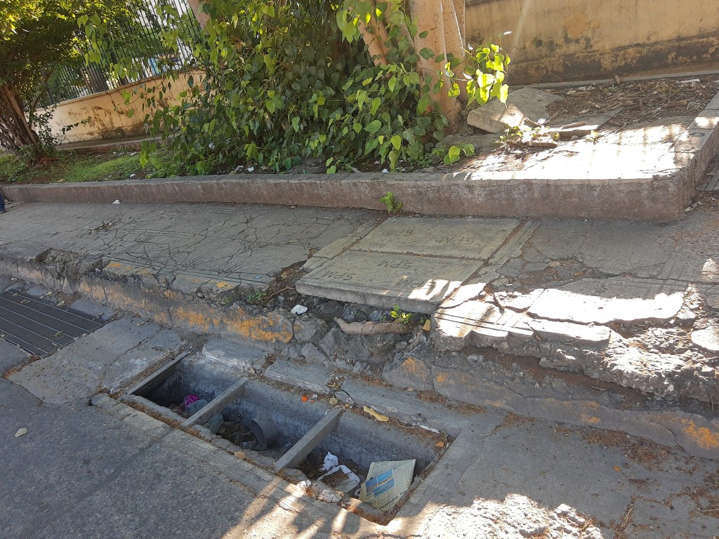 Registran m&aacute;s robo de rejillas en M&eacute;rida