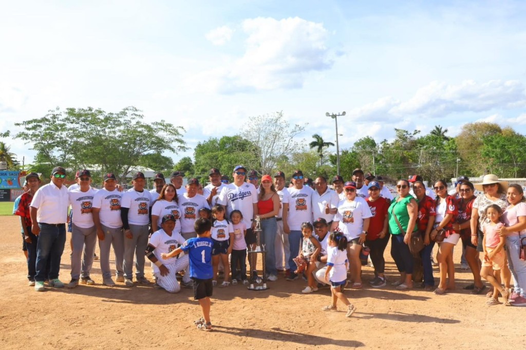 Tigres, nuevo campe&oacute;n del S&oacute;ftbol Dominical de Veteranos 50+