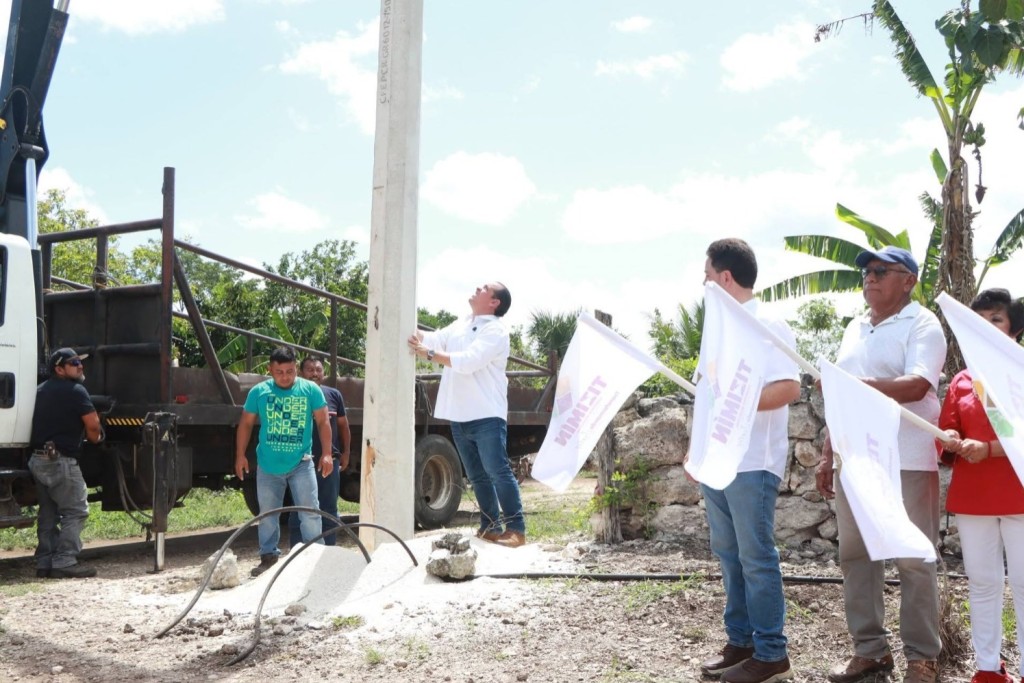 Mejoran acceso a colonias de Tizimín y amplían red eléctrica