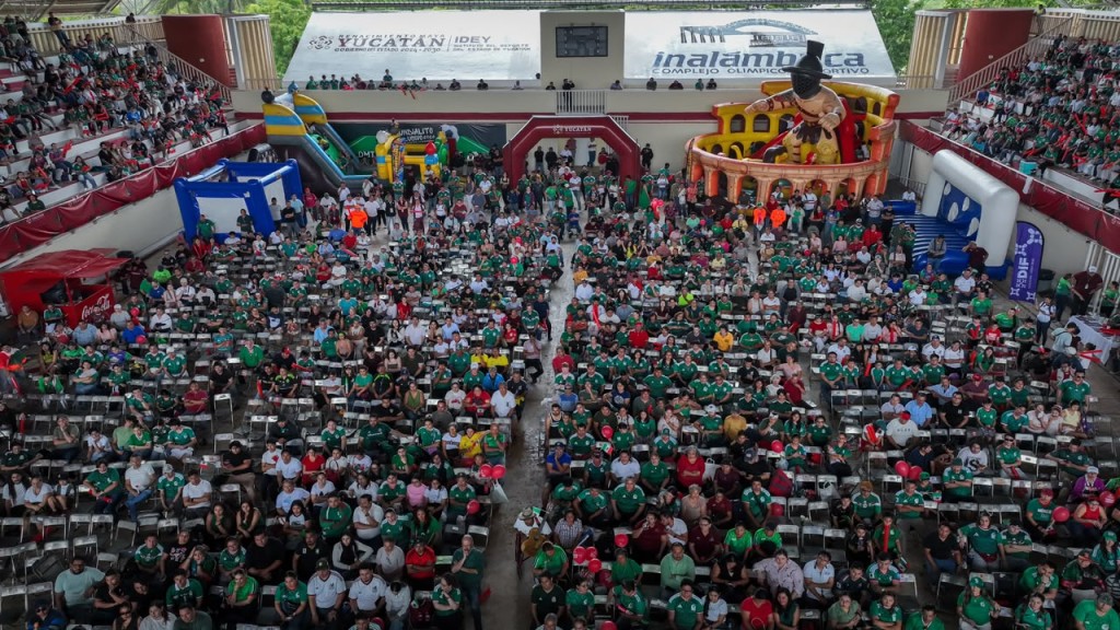 Registran saldo blanco y convivencia familiar durante el inicio de Zona Fan Yucatán del Mundial FIFA 2026