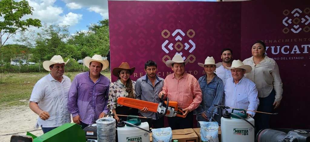 Construyen el primer centro de acopio de miel en Tizimín, donde entregaron apoyos al campo