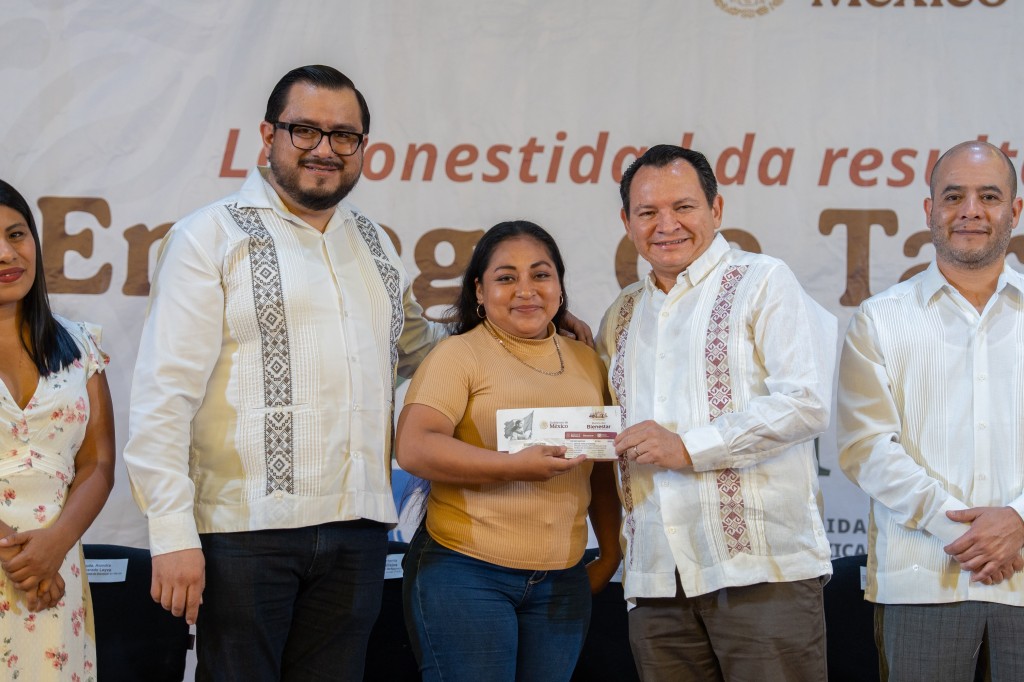 Benefician más de 61 millones de pesos a 70 comunidades mayas de Yucatán: Joaquín Díaz Mena
