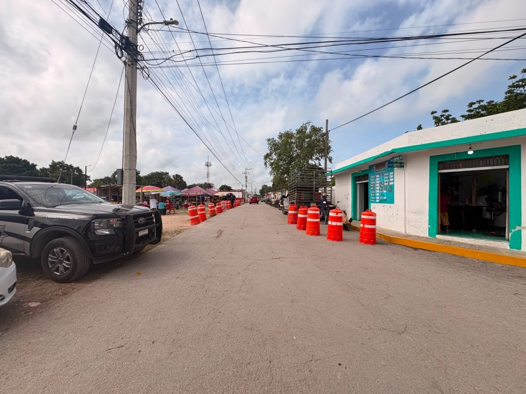 Implementan operativo vial por reubicación temporal del mercado de Tizimín