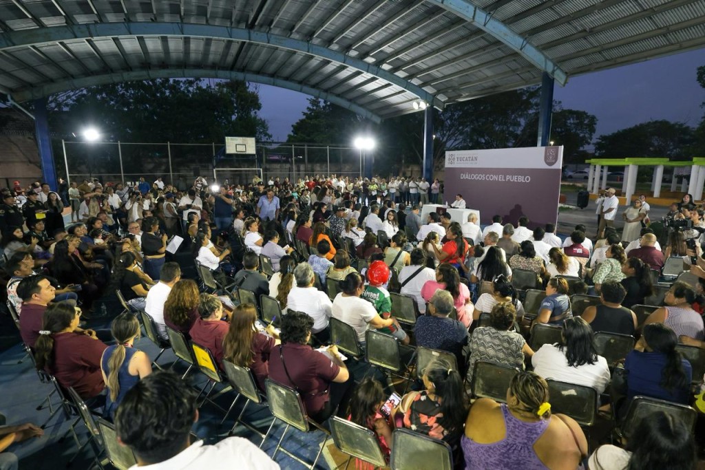 Atiende gobernador personalmente a vecinas y vecinos de El Roble Agrícola