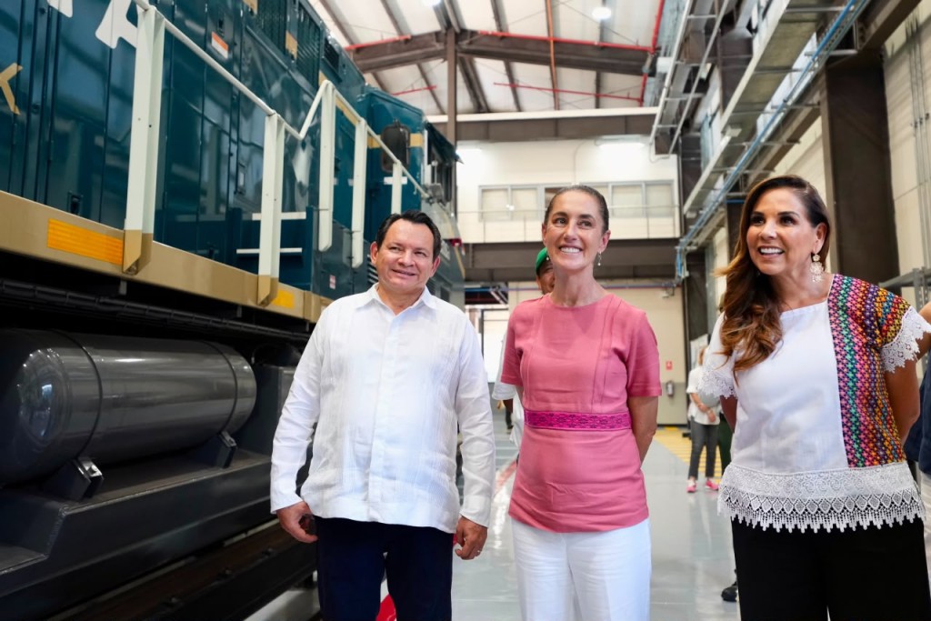 Con la presidenta Claudia Sheinbaum, Huacho Díaz revisa avances del Tren Maya de Carga