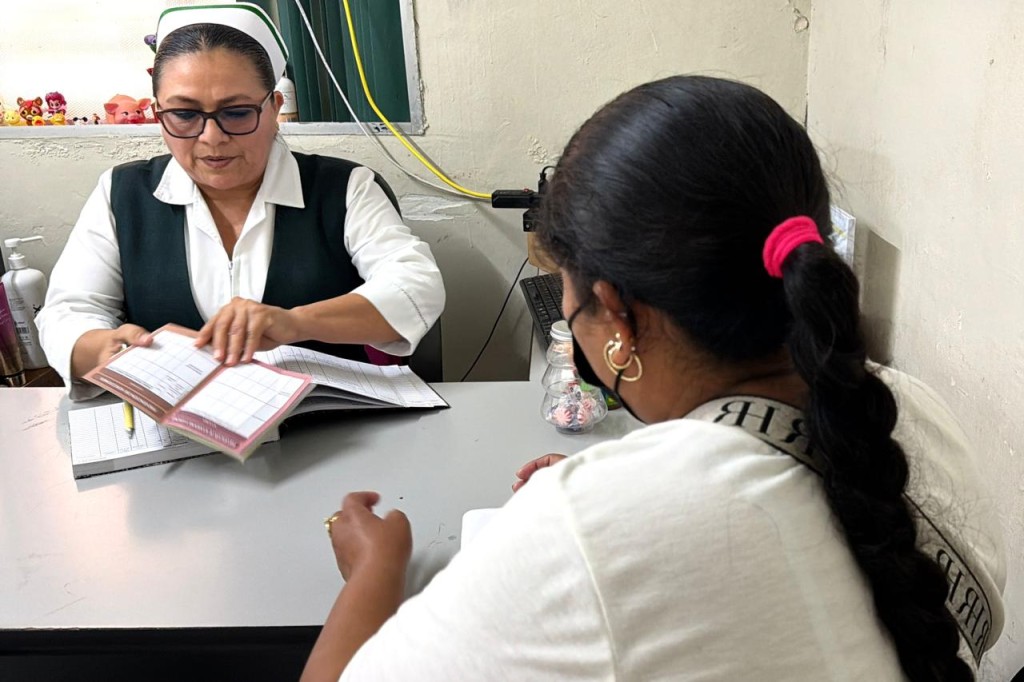 Orienta IMSS Yucat&aacute;n sobre migra&ntilde;a y c&oacute;mo detectarla oportunamente, para proteger la salud