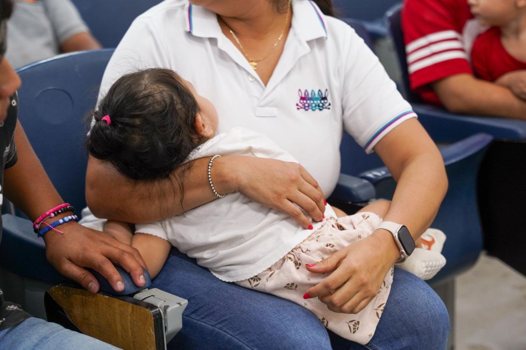 Acompaña DIF Yucatán reintegración familiar de seis niñas, niños y adolescentes