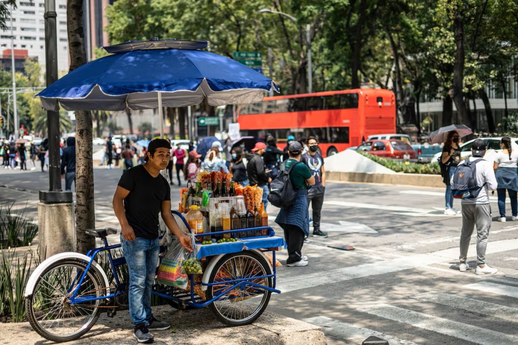 Suben empleos informales en Yucatán