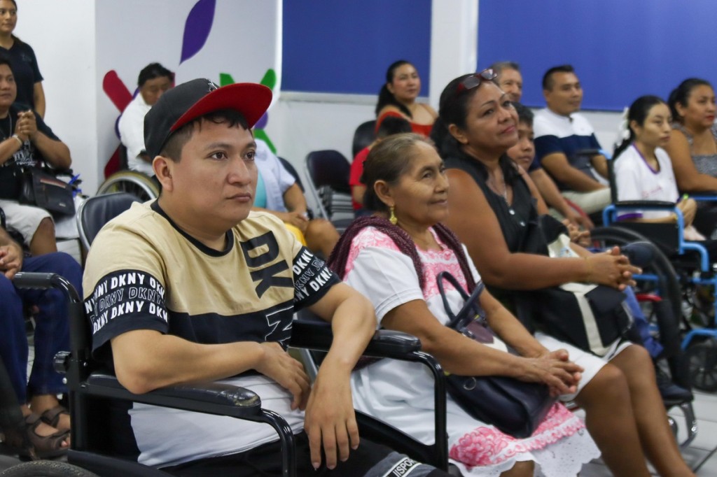 DIF Yucatán brinda herramientas de autonomía a personas con lesión medular