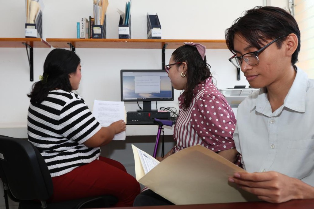Cumple Bufete Jurídico de la UADY 53 años de brindar apoyo a personas de escasos recursos