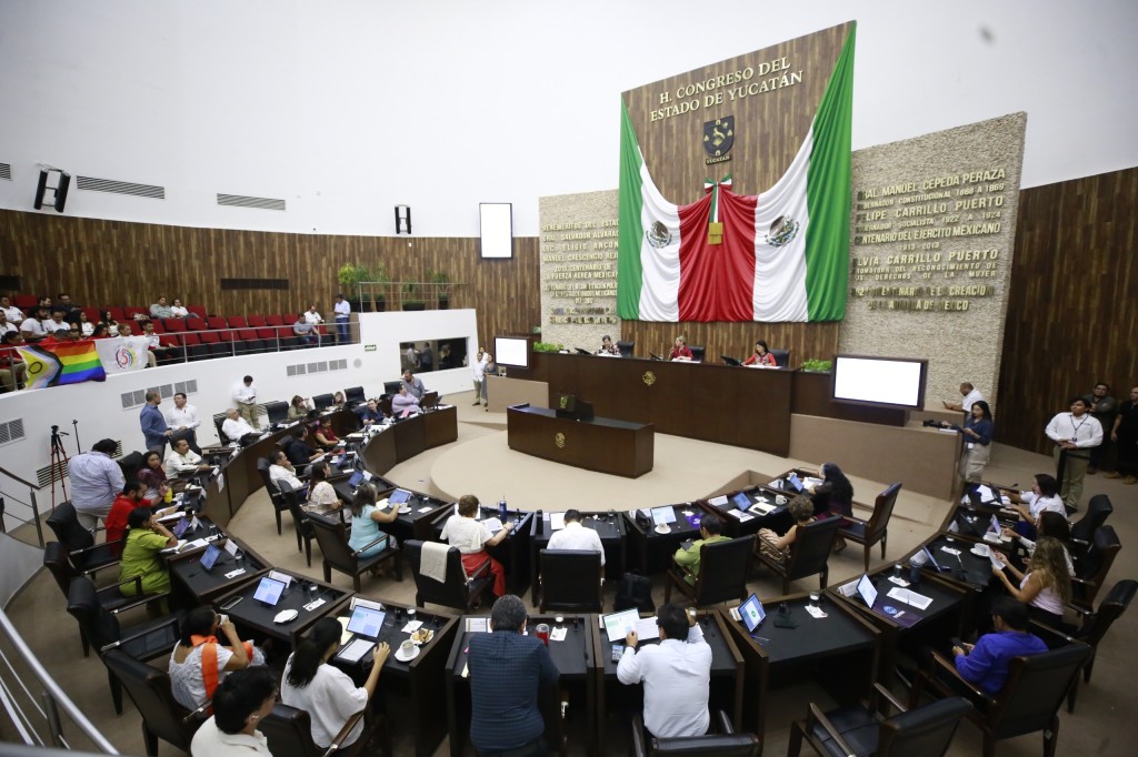 Congreso de Yucatán aprueba minuta federal en materia de nacionalidad para titulares de los poderes ejecutivos y reformas locales a favor de los derechos humanos y no discriminación