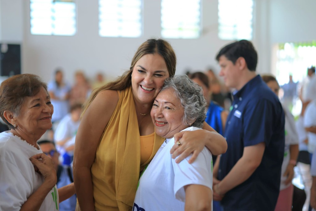 Cecilia Patrón Inaugura el Centro Integral Viva la Vida “Sara Mena”