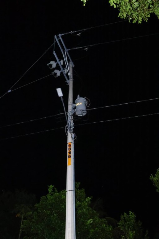 Ampliaci&oacute;n de la red el&eacute;ctrica beneficia a tres colonias de Tizim&iacute;n