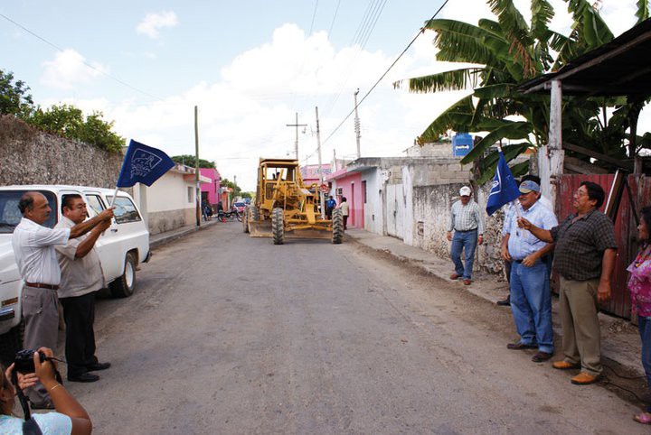 Tizimín: “Dejaré una ciudad con calles y banquetas nuevas”\r\n Tizimín: “Dejaré una ciudad con calles y banquetas nuevas”\r\n