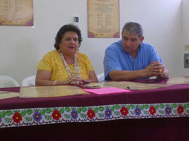 Primer gran concurso estatal de bordado Yucatán 2012 Primer gran concurso estatal de bordado Yucatán 2012
