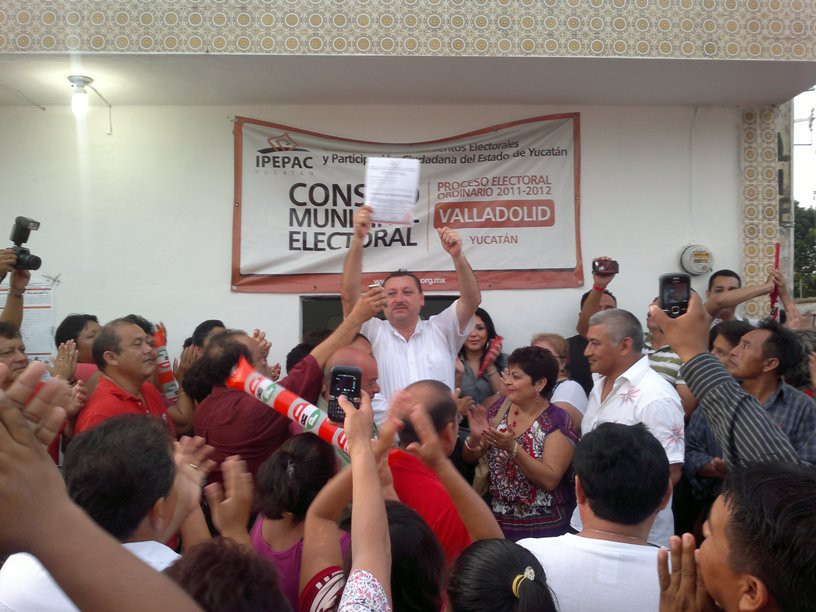 Valladolid: El mayor reto que tengo es activar la economía de los vallisoletanos “Roger Alcocer” Valladolid: El mayor reto que tengo es activar la economía de los vallisoletanos “Roger Alcocer”