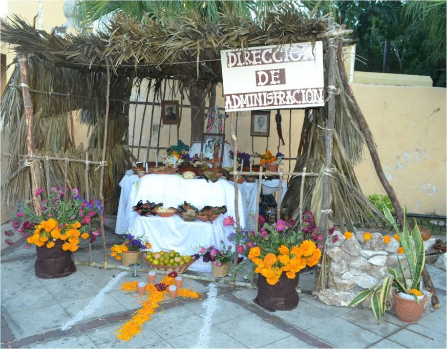 Desde el tradicional pib hasta cervezas ponen en sus altares los yucatecos Desde el tradicional pib hasta cervezas ponen en sus altares los yucatecos