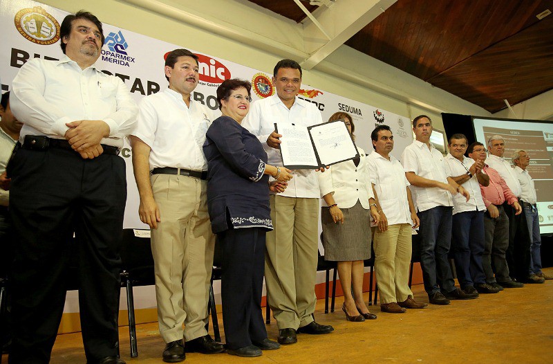Rolando Zapata Bello Inaugura Semana Estatal de Seguridad y Salud en el Trabajo 2013 Rolando Zapata Bello Inaugura Semana Estatal de Seguridad y Salud en el Trabajo 2013