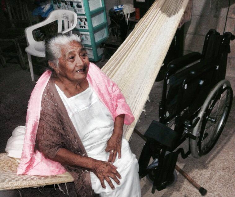 Cadena Rasa a nombre de don Nemesio entrega silla de ruedas Cadena Rasa a nombre de don Nemesio entrega silla de ruedas