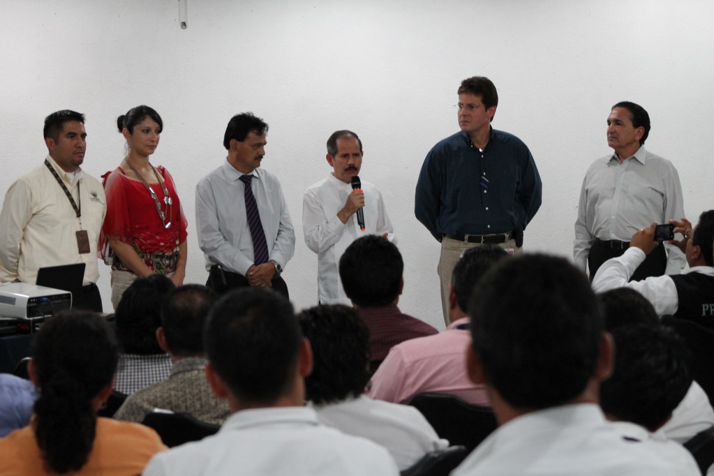 La Canacome sede del seminario de calidad y sensibilización para verificadores y analistas de la Profeco. La Canacome sede del seminario de calidad y sensibilización para verificadores y analistas de la Profeco.