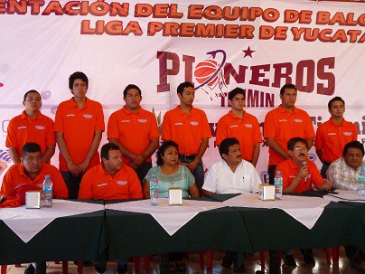 TIZIMIN: Presentan a equipo de baloncesto Pioneros de Tizimín.\r\n TIZIMIN: Presentan a equipo de baloncesto Pioneros de Tizimín.\r\n