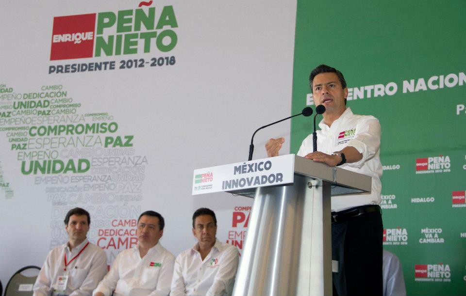 Peña Nieto explica su plan de crecimiento económico Peña Nieto explica su plan de crecimiento económico