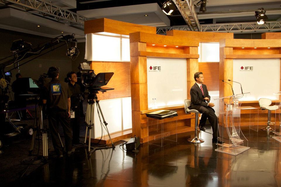El Debate: Enrique Peña Nieto. El Debate: Enrique Peña Nieto.