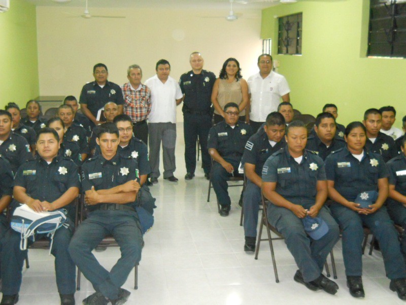Valladolid: Inauguran curso de inglés para policías municipales Valladolid: Inauguran curso de inglés para policías municipales
