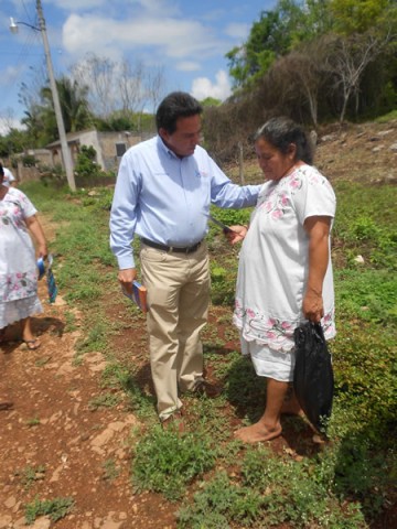 Daniel Ávila exhorta a revertir la pobreza y a priorizar mayores apoyos a productores, campesinos, educación y salud. Daniel Ávila exhorta a revertir la pobreza y a priorizar mayores apoyos a productores, campesinos, educación y salud.
