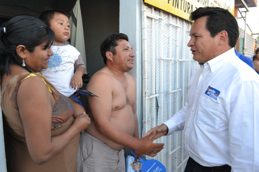 Más de 10 mil yucatecos apuestan a recuperar la dignidad con Joaquín Díaz Mena. Más de 10 mil yucatecos apuestan a recuperar la dignidad con Joaquín Díaz Mena.