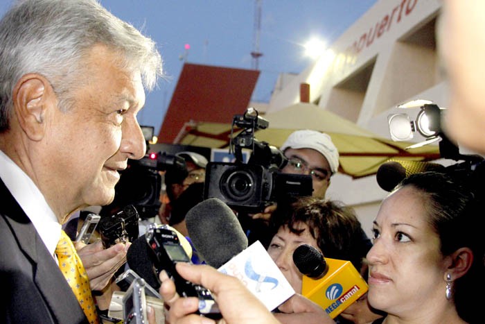 AMLO acabará con corrupción y aplicará plan de austeridad AMLO acabará con corrupción y aplicará plan de austeridad