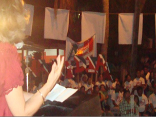 Tizimin: Chary Díaz se compromete con mujeres del municipio Tizimin: Chary Díaz se compromete con mujeres del municipio