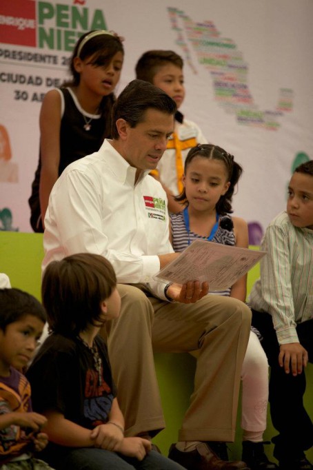 Peña quiere laptops y cero bullyng en las escuelas Peña quiere laptops y cero bullyng en las escuelas