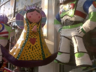 No se deben fabricar piñatas de la virgen dice vocero de la Arquidiócesis No se deben fabricar piñatas de la virgen dice vocero de la Arquidiócesis