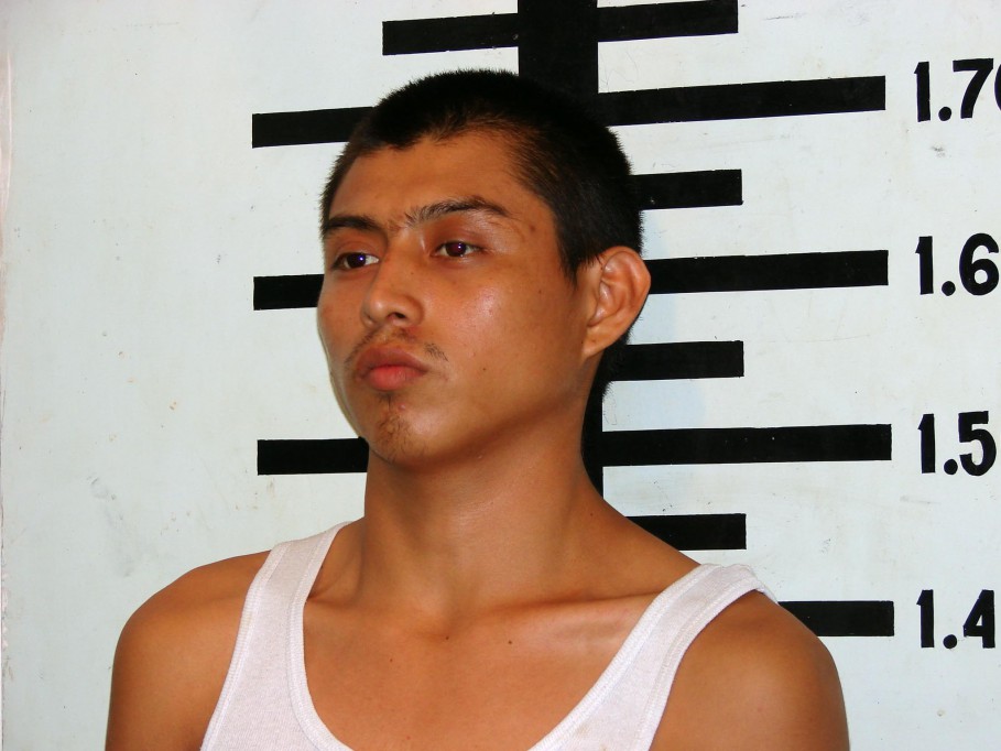 La FGE y la INTERPOL capturan en Oxcutzcab a sujeto buscado por la policía de Estados Unidos La FGE y la INTERPOL capturan en Oxcutzcab a sujeto buscado por la policía de Estados Unidos