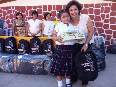 TIZIMIN: Se siguen entregando uniformes del programa “Bienestar Escolar”. TIZIMIN: Se siguen entregando uniformes del programa “Bienestar Escolar”.