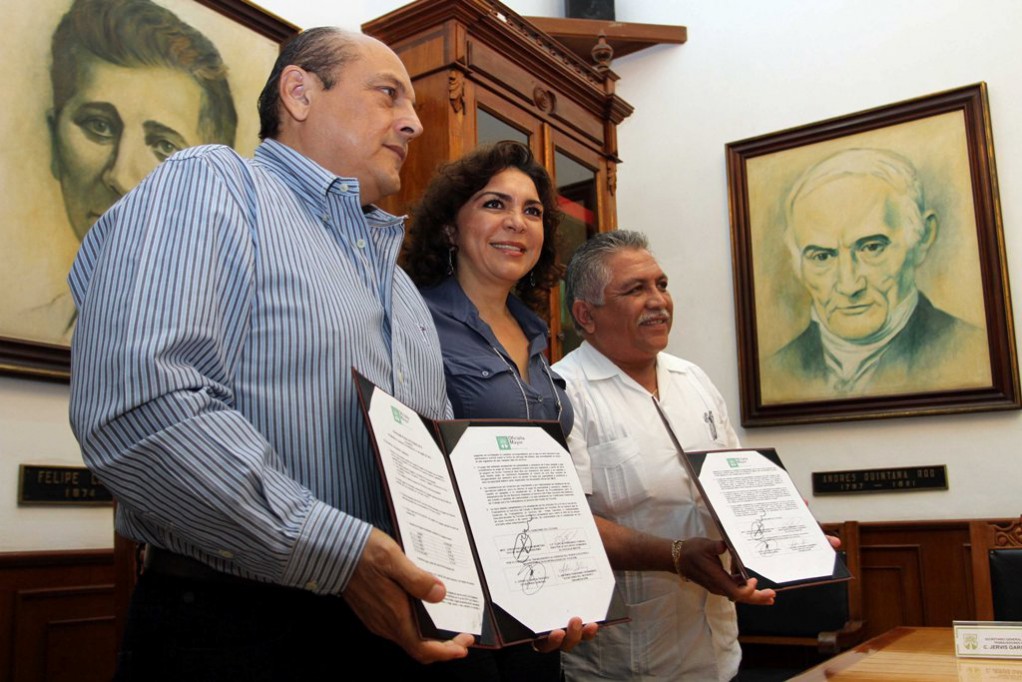 Más de 10 mil trabajadores beneficiados con el aumento salarial. Más de 10 mil trabajadores beneficiados con el aumento salarial.