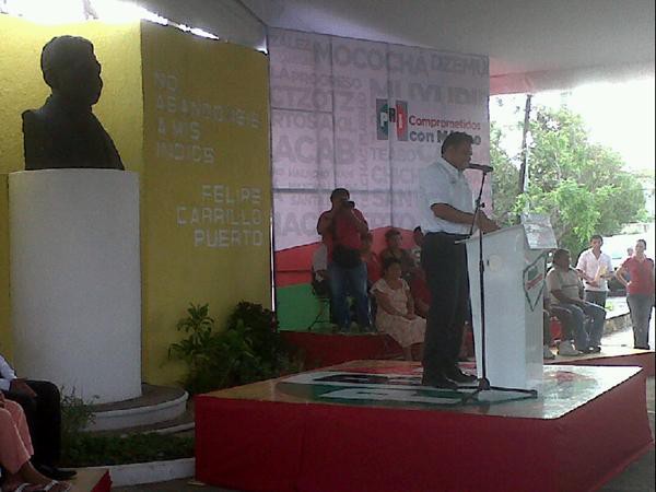 Los compromisos de Rolando se alinean a los de Peña Nieto Los compromisos de Rolando se alinean a los de Peña Nieto