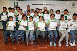 Presentan examen selectivo para la olimpiada de Matemáticas Presentan examen selectivo para la olimpiada de Matemáticas