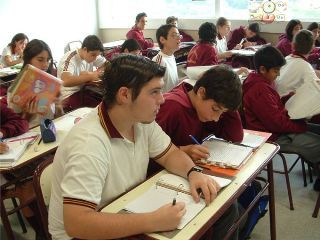 Ofrecen dos mil lugares más para bachillerato Ofrecen dos mil lugares más para bachillerato