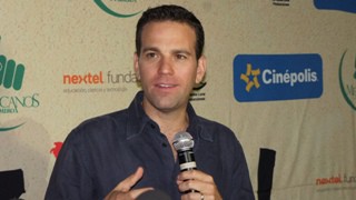 Carlos Loret presenta en Mérida “De panzazo” Carlos Loret presenta en Mérida “De panzazo”