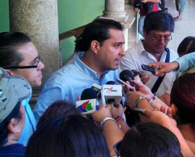 Una burla el aumento a la tarifa del transporte colectivo: Vila Dosal Una burla el aumento a la tarifa del transporte colectivo: Vila Dosal
