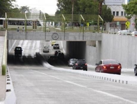 De nueva cuenta se inunda el paso a desnivel De nueva cuenta se inunda el paso a desnivel