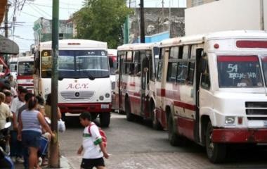 Empresarios del transporte urbano esperan un año muy difícil Empresarios del transporte urbano esperan un año muy difícil