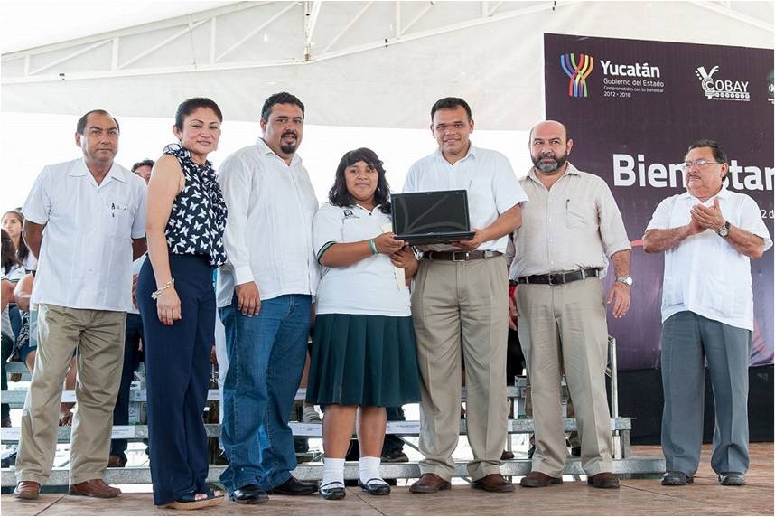 Director del Cobay Valladolid dice que las laptop no son de "Bienestar Digital" Director del Cobay Valladolid dice que las laptop no son de "Bienestar Digital"