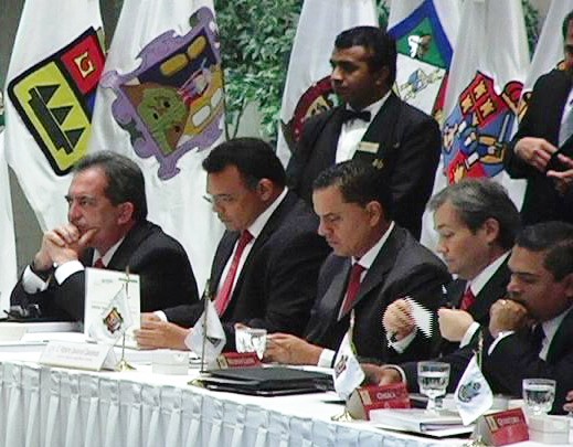 Asiste el Gobernador Rolando Zapata Bello a reunión de la Comisión de Seguridad Pública de la CONAGO Asiste el Gobernador Rolando Zapata Bello a reunión de la Comisión de Seguridad Pública de la CONAGO