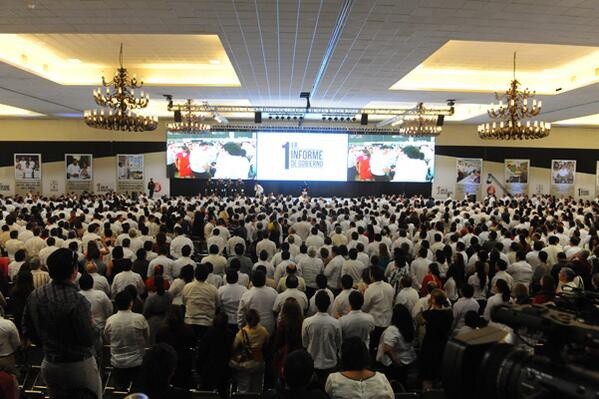 Más de 15 mil invitados en el Siglo XXI para el informe de Gobierno Más de 15 mil invitados en el Siglo XXI para el informe de Gobierno