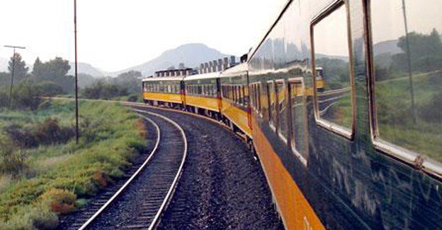 El tren transpeninsular pasaría por Izamal, Valladolid, Tixkokob, Cacalchén y Tunkás El tren transpeninsular pasaría por Izamal, Valladolid, Tixkokob, Cacalchén y Tunkás
